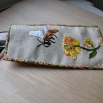 Little-Items-Spec-case_Bee-Flower